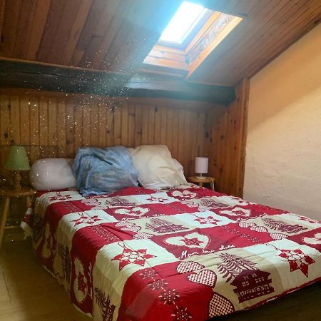 Joli Appartement Dans Une Maison Ancienne อักซ์-เลส์-แตร์มส์ ภายนอก รูปภาพ