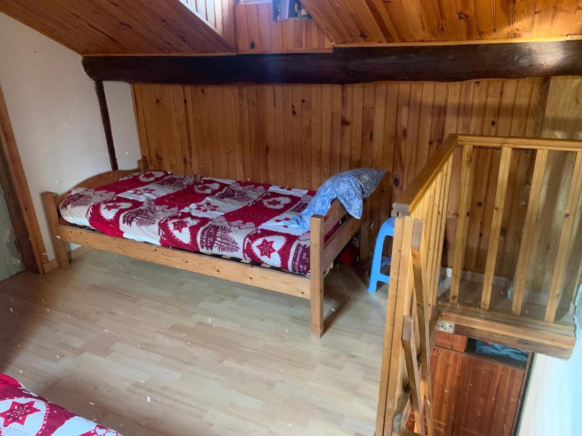 Joli Appartement Dans Une Maison Ancienne อักซ์-เลส์-แตร์มส์ ภายนอก รูปภาพ